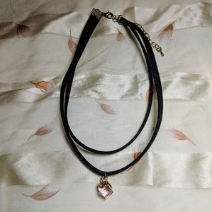 Double layer choker with cubic pendant (4 colours)